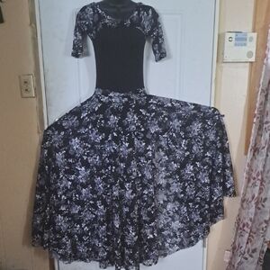 Black and White( DANCE)Floral Fit and Flare Maxi Dress